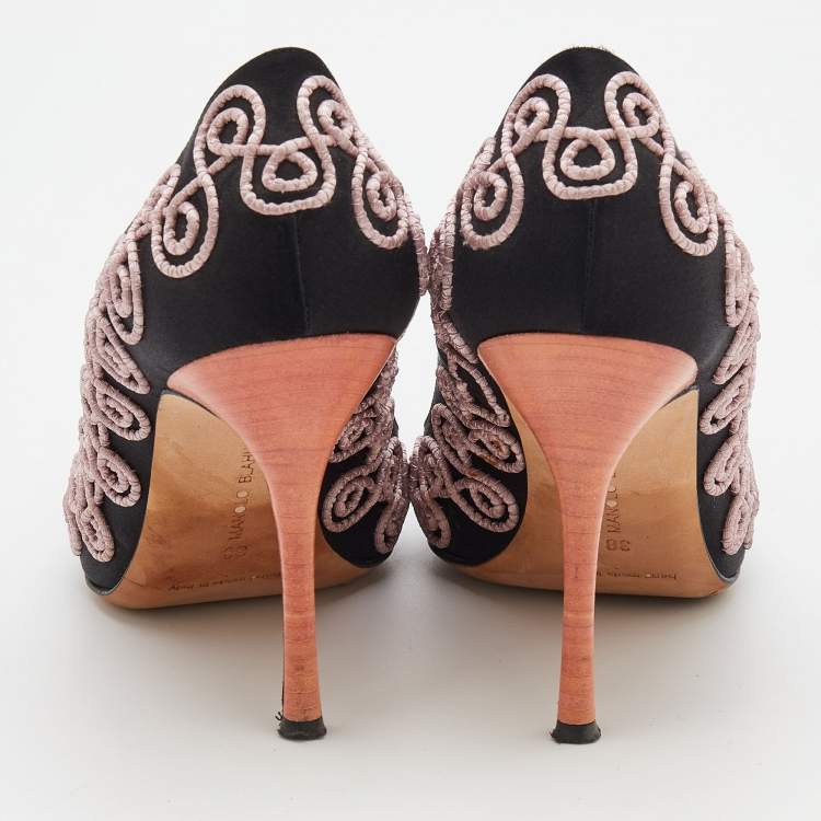 Pre Owned Manolo Blahnik Black Satin Rope Embroidered Pointed Toe Pumps Size 38