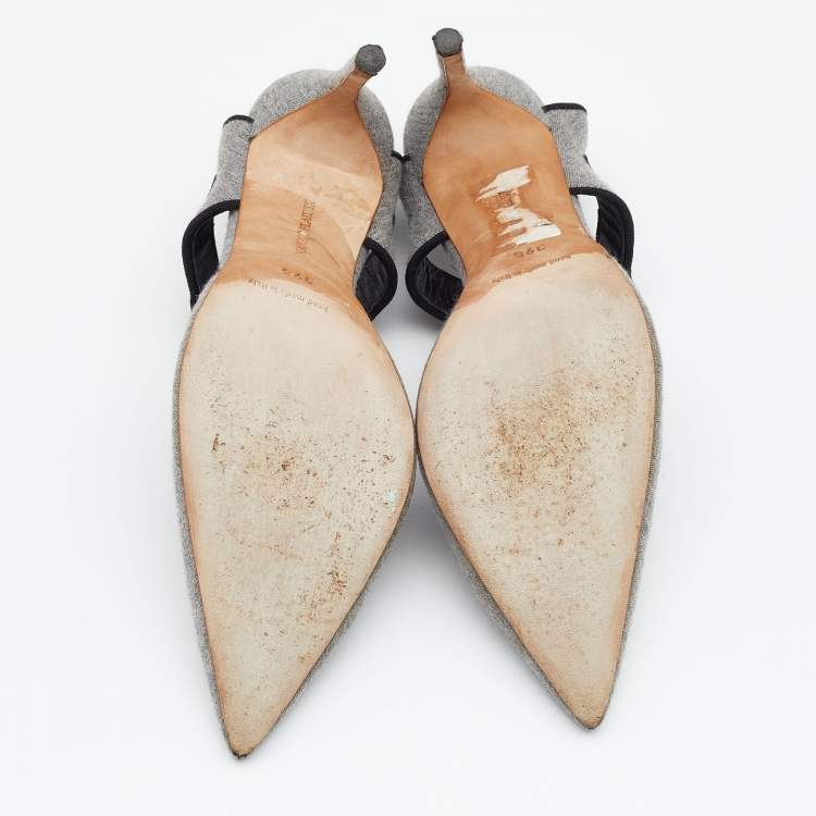 مملوكة مسبقًا Manolo Blahnik Grey Fabric Pointed Toe Pumps Size 39.5