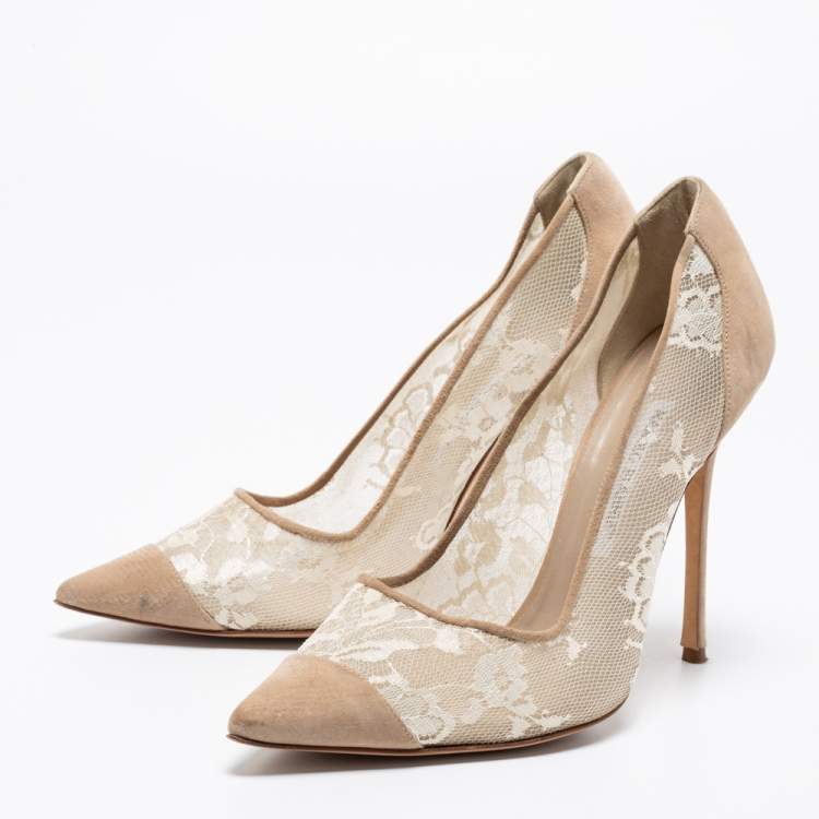Pre Owned Manolo Blahnik Beige Suede and Lace Salola Pumps Size 39
