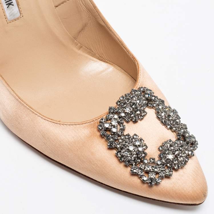 Pre Owned Manolo Blahnik Beige Satin Hangisi  Pumps Size 40