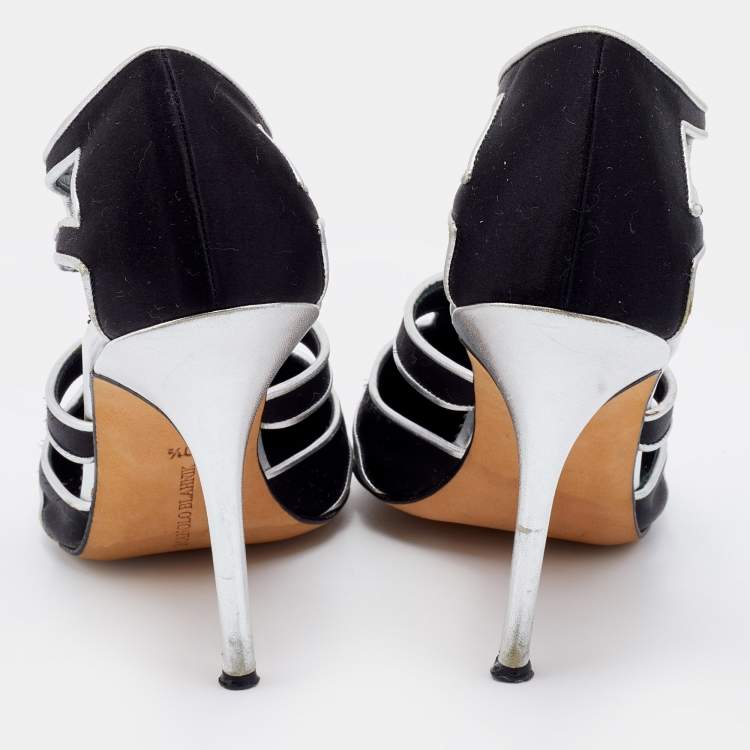 Pre Owned Manolo Blahnik Black/Silver Satin And Leather Cut Out Pumps Size 40.5