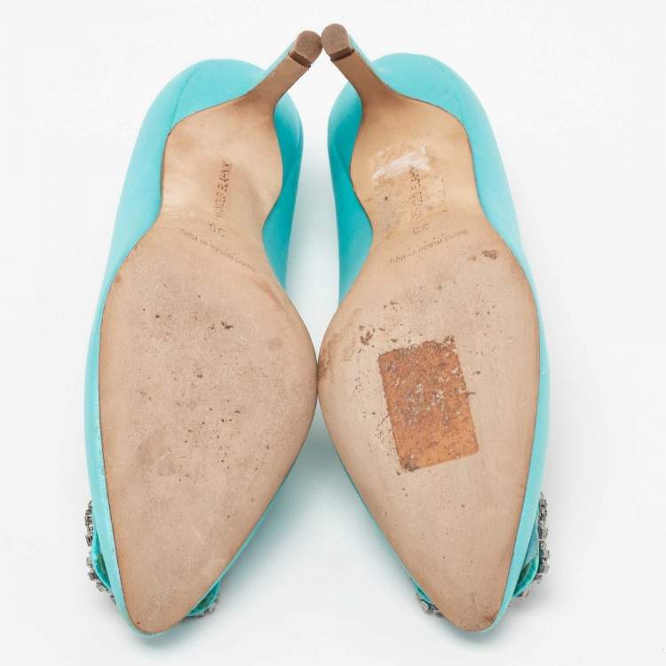 Pre Owned Manolo Blahnik Light Blue Satin Hangisi Pumps Size 35