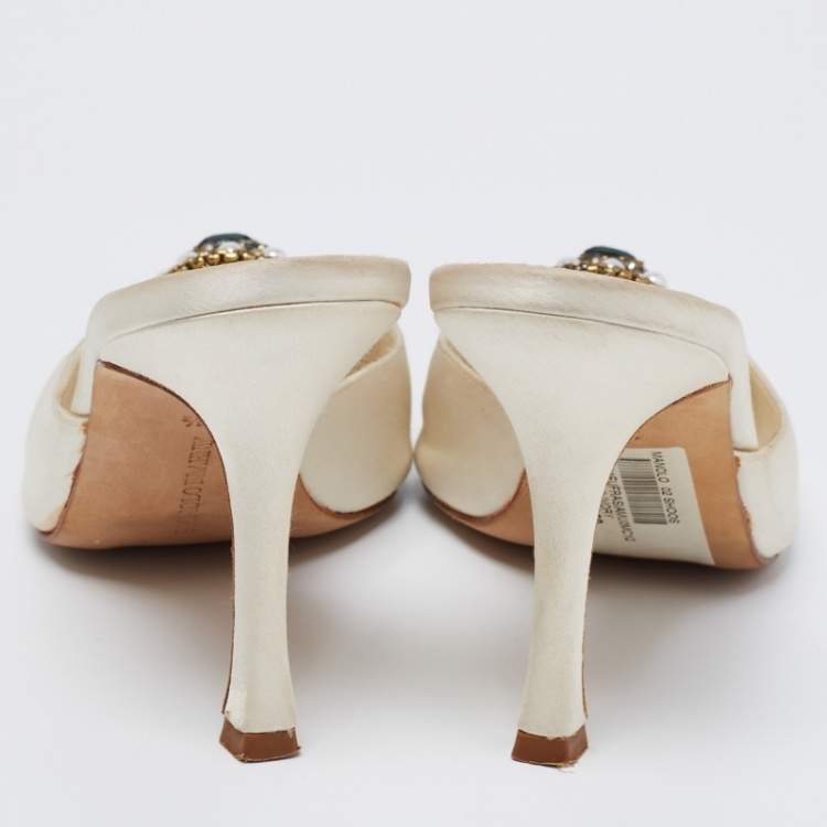 Pre Owned Manolo Blahnik Off-White Satin Eufrasia Embellished Mules Size 36.5