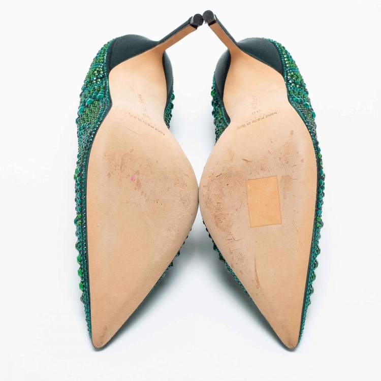 Pre Owned Manolo Blahnik Green Crystal Embellished Satin BB Pumps Size 39
