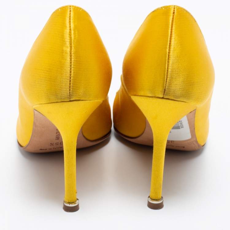 Pre Owned Manolo Blahnik Yellow Satin Hangisi Crystal Embellished Pumps Size 35.5
