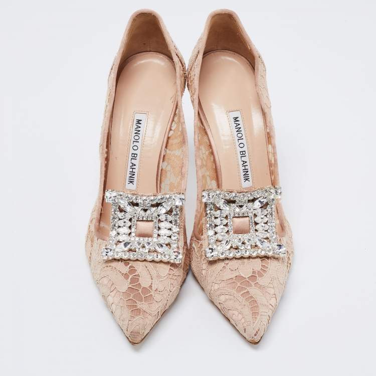 مملوكة مسبقًا Manolo Blahnik Dusty Pink Lace Borlak Crystal Embellished Pumps Size 37.5
