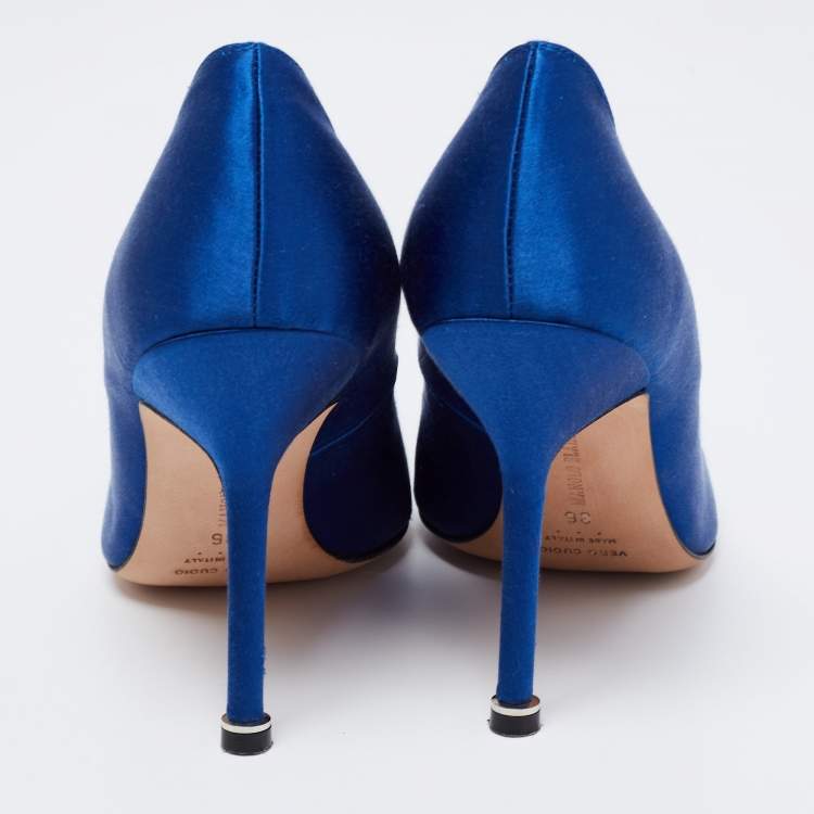 Pre Owned Manolo Blahnik Blue Satin Hangisi Embellished Pumps Size 36