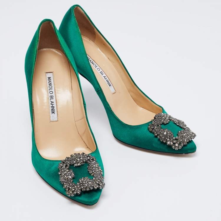 Pre Owned Manolo Blahnik Green Satin Hangisi Embellished Pumps Size 35.5
