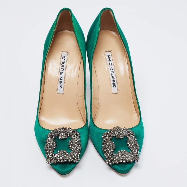Pre Owned Manolo Blahnik Green Satin Hangisi Embellished Pumps Size 35.5
