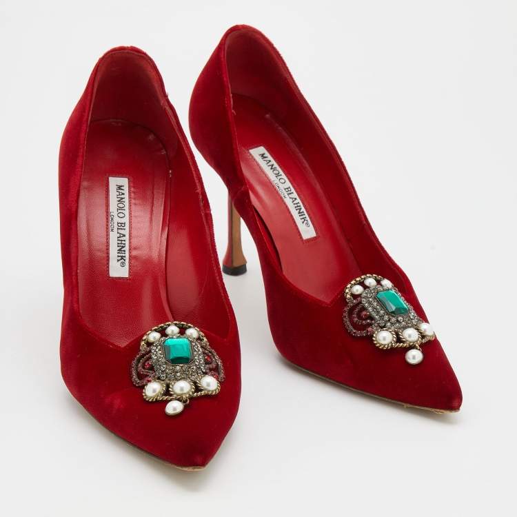 Pre Owned Manolo Blahnik Red Velvet Eufrasia Pointed Toe Pumps Size 38