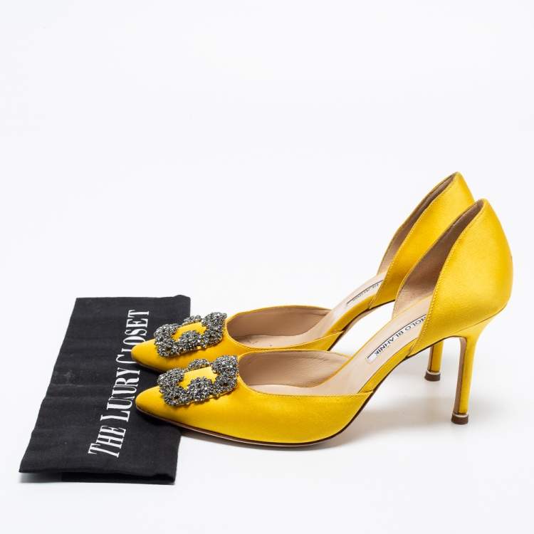 Pre Owned Manolo Blahnik Yellow Satin Hangisi  Pumps Size 39.5 