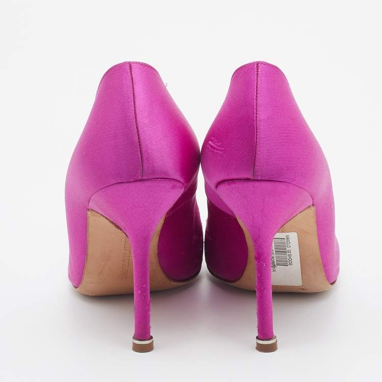Pre Owned Manolo Blahnik Pink Satin Hangisi Crystal Embellished Pumps Size 37.5
