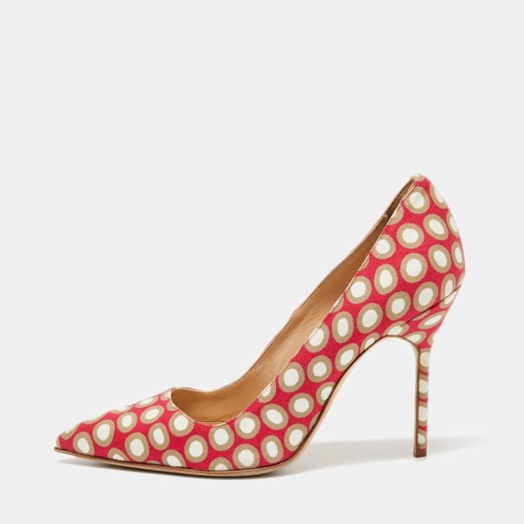 Pre Owned Manolo Blahnik Tri-Color Printed Fabric BB Pointed-Toe Pumps Size 37.5