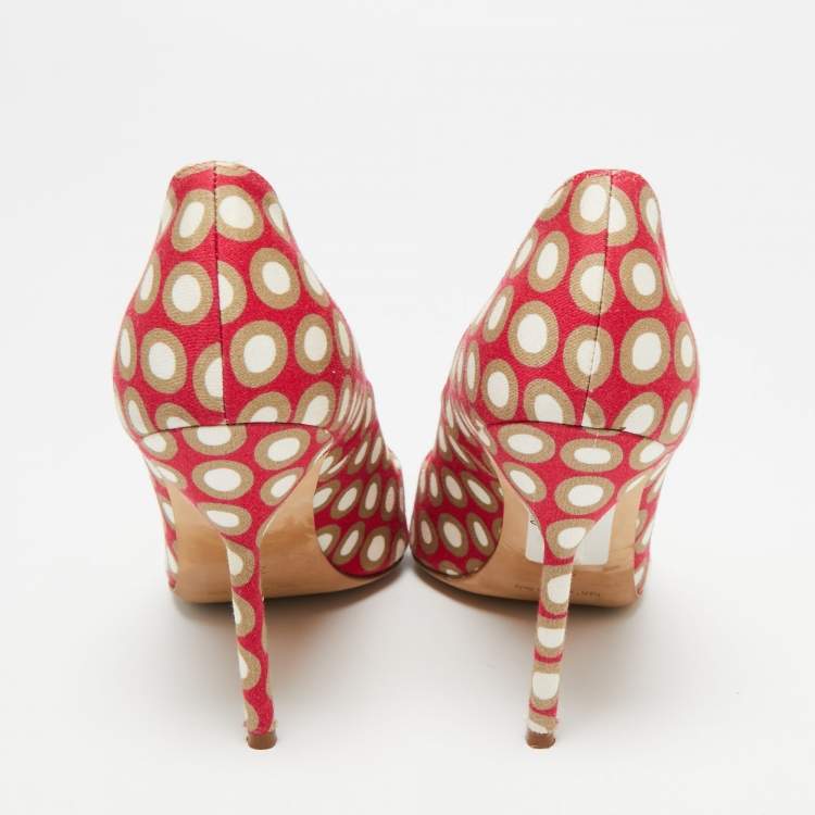 Pre Owned Manolo Blahnik Tri-Color Printed Fabric BB Pointed-Toe Pumps Size 37.5