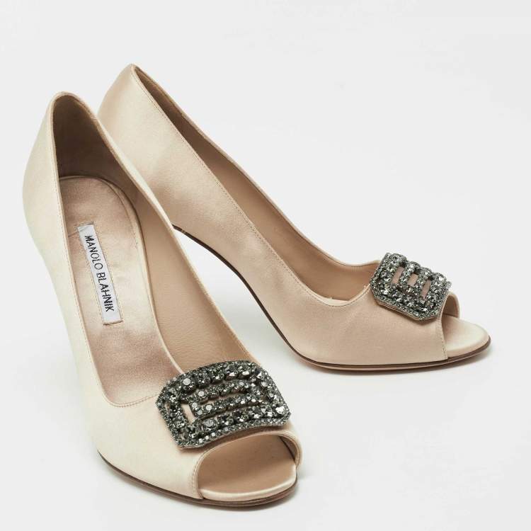 Pre Owned Manolo Blahnik Beige Satin Crystal Embellished Peep Toe Pumps Size 40