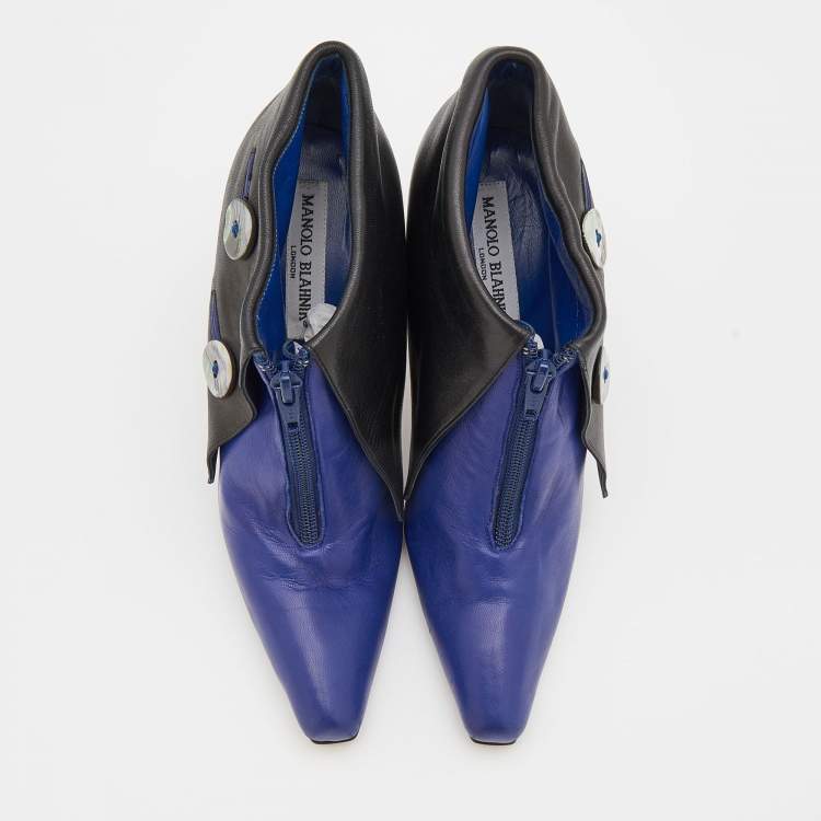 Pre Owned Manolo Blahnik Blue/Black Leather Pointed Toe Zipper Ankle Length Boots Size 36.5