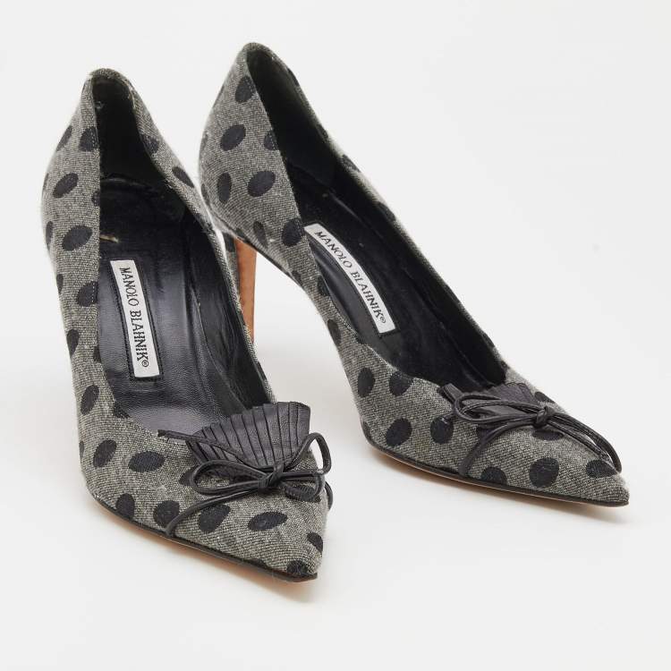 Pre Owned Manolo Blahnik Grey/Black Polka Dot Denim and Leather Pointed Toe Pumps Size 40.5