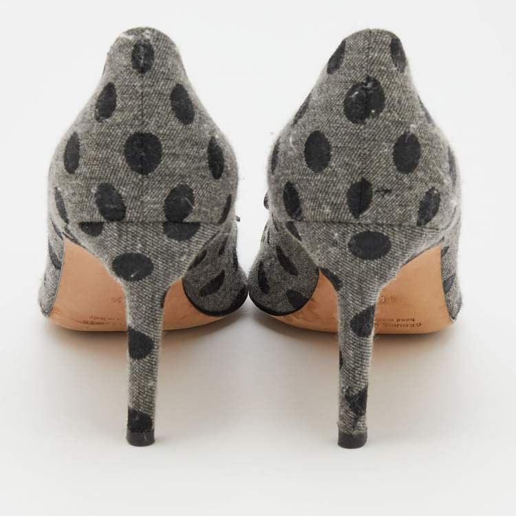 Pre Owned Manolo Blahnik Grey/Black Polka Dot Denim and Leather Pointed Toe Pumps Size 40.5