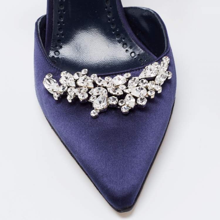 Pre Owned Manolo Blahnik Blue Satin Lurum Sandals Size 41