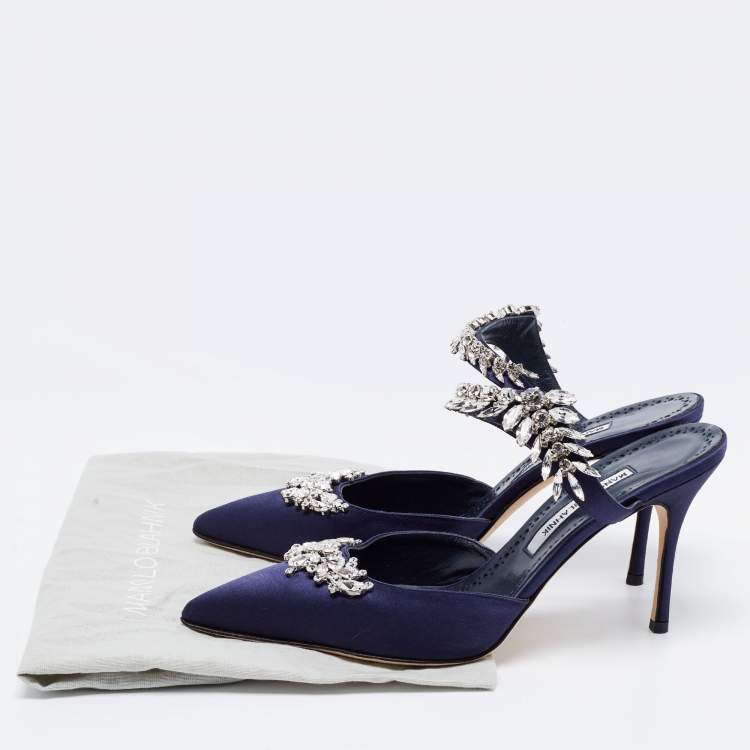 Pre Owned Manolo Blahnik Blue Satin Lurum Sandals Size 41