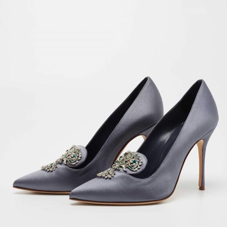 Pre Owned Manolo Blahnik Grey Satin Embellishment Pointed Toe Pumps Size 37