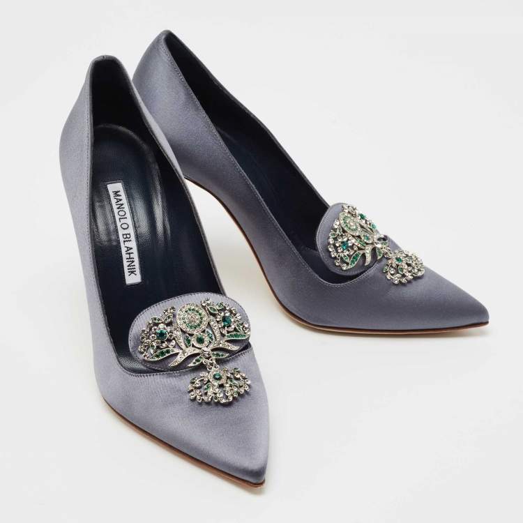 Pre Owned Manolo Blahnik Grey Satin Embellishment Pointed Toe Pumps Size 37