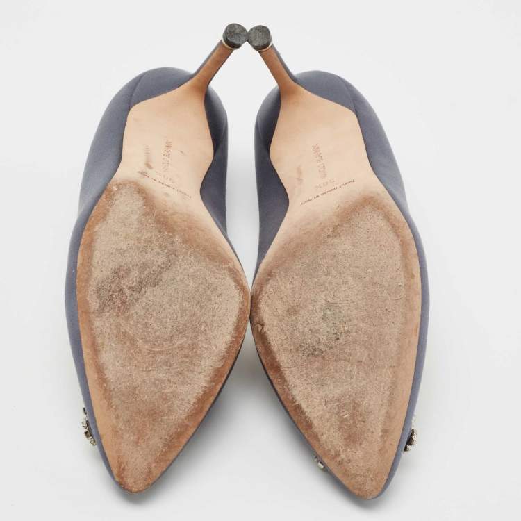 Pre Owned Manolo Blahnik Grey Satin Hangisi Embellished Pumps Size 38.5