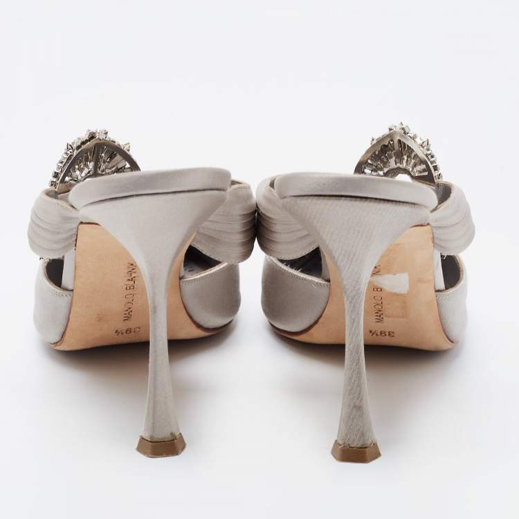 Pre Owned Manolo Blahnik Grey Satin Maidugur Sandals Size 39.5