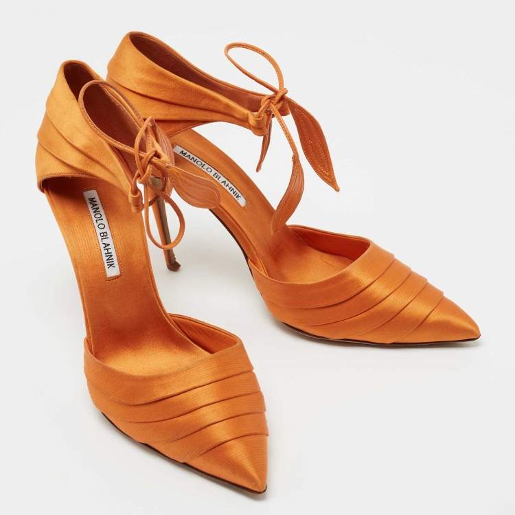 Pre Owned Manolo Blahnik Orange Satin Ankle Strap Dorsay Pumps Size 41