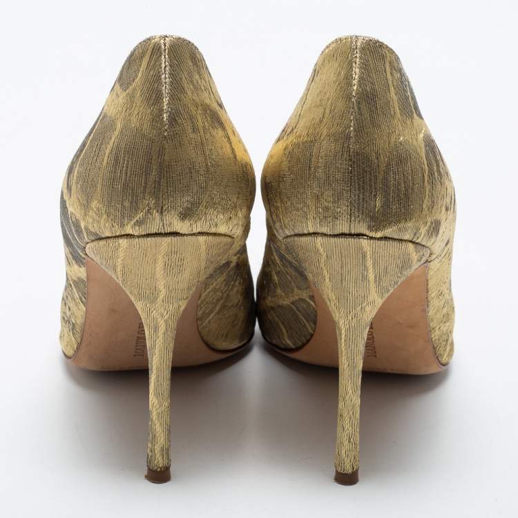 Pre Owned Manolo Blahnik Gold Lurex Fabric BB Pumps Size 37.5