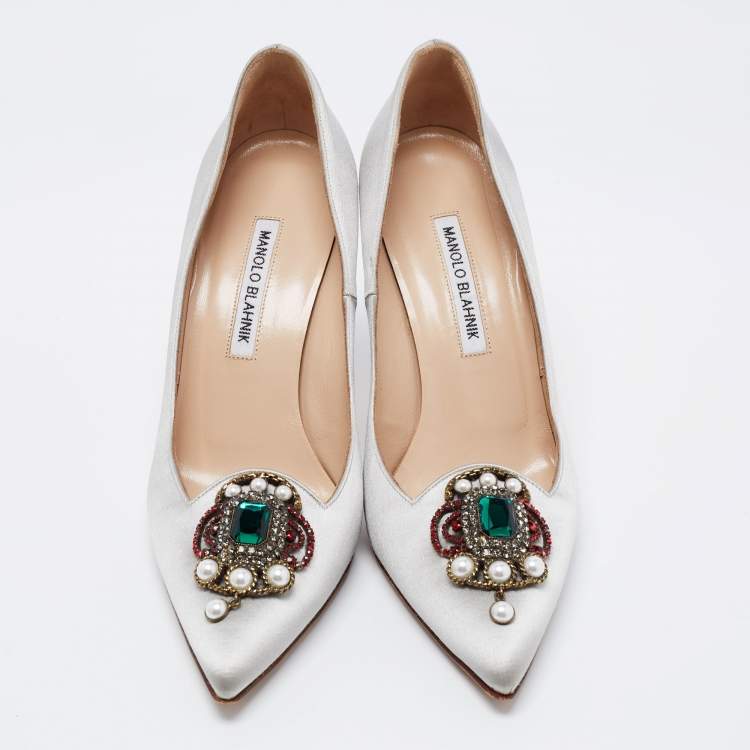 Pre Owned Manolo Blahnik Light Grey Satin Pearl Embellished Pumps Size 39