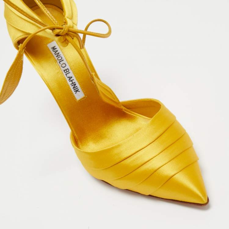Pre Owned Manolo Blahnik Yellow Satin Reya Pleated Pointed Toe Ankle Wrap Pumps Size 37.5