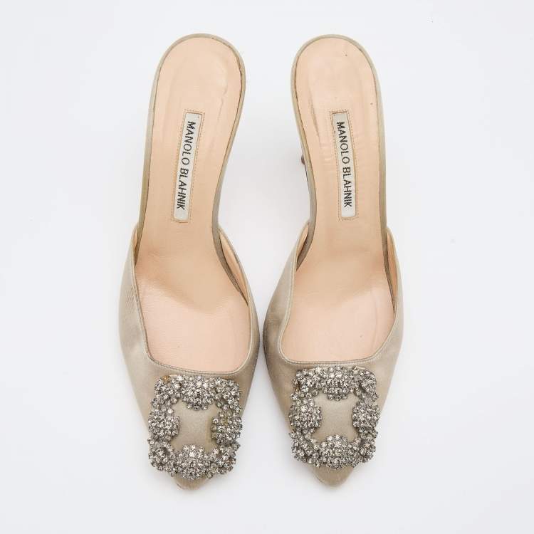 Pre Owned Manolo Blahnik Grey Satin Hangisi Crystal Embellished Mules Size 37