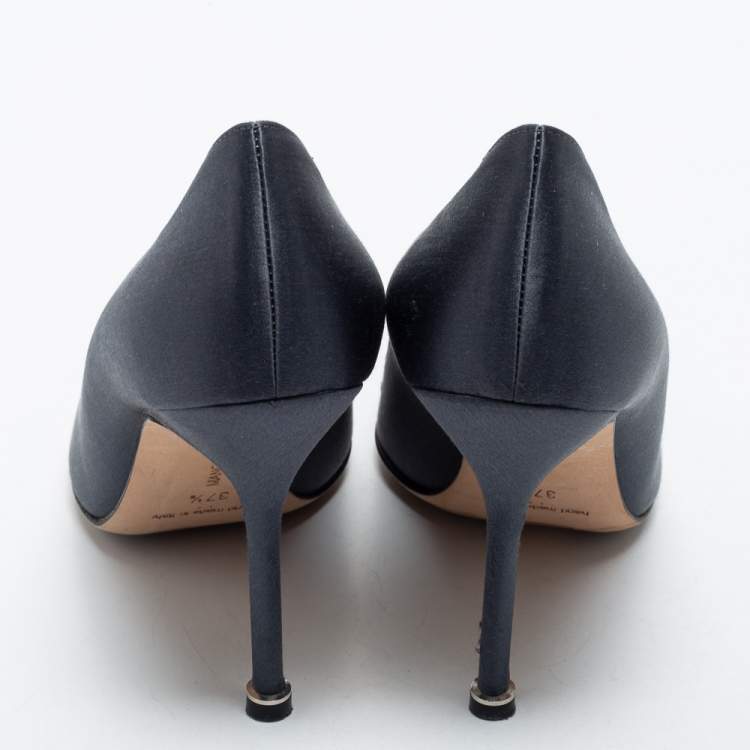 Pre Owned Manolo Blahnik Grey Satin Hangisi  Pumps Size 37.5