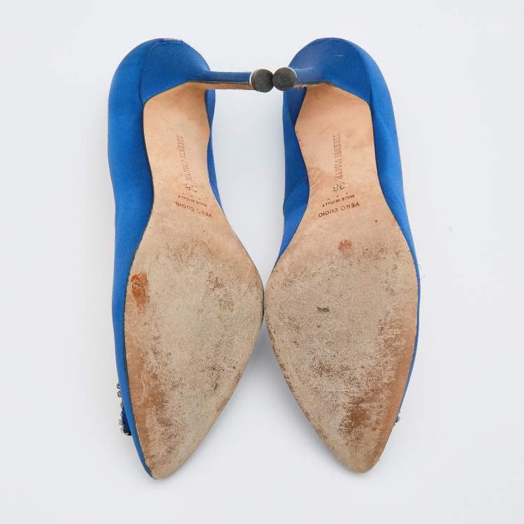 Pre Owned Manolo Blahnik Blue Satin Hangisi Pumps Size 38