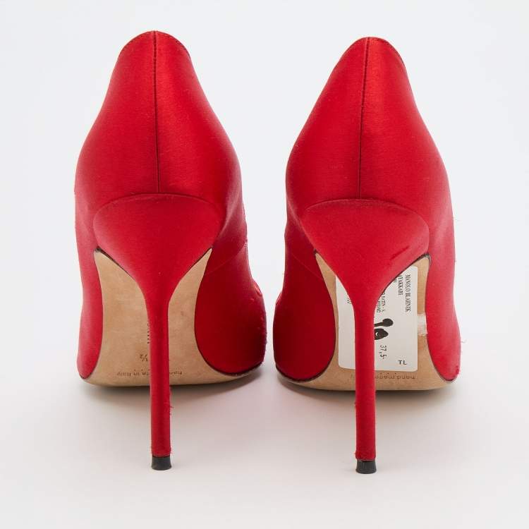 Pre Owned Manolo Blahnik Red Satin Pointed Toe Crystal Embellished Pumps Size 37.5