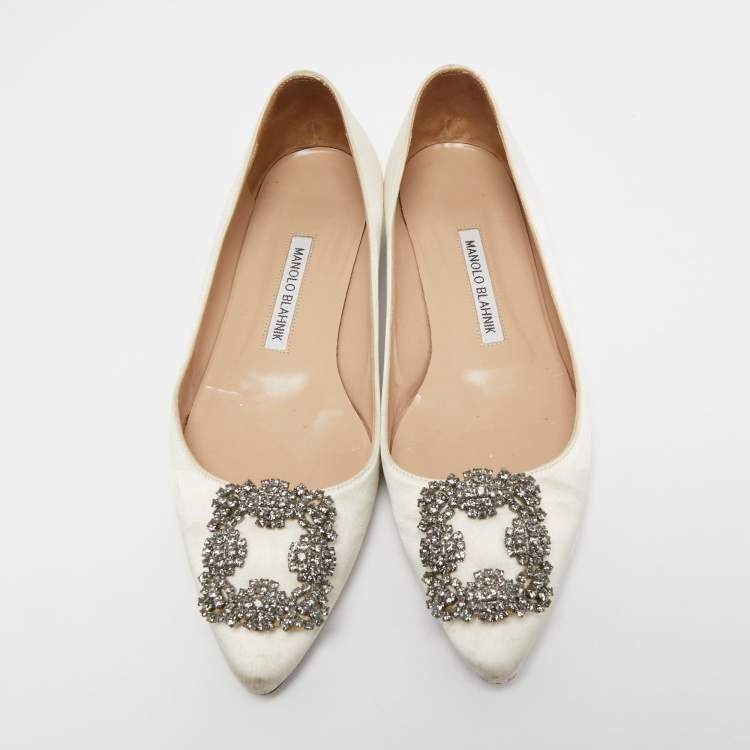 Pre Owned Manolo Blahnik Off-White Satin Hangisi Ballet Flats Size 37.5