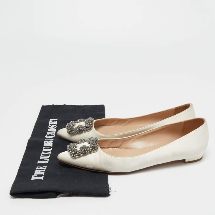 Pre Owned Manolo Blahnik Off-White Satin Hangisi Ballet Flats Size 37.5