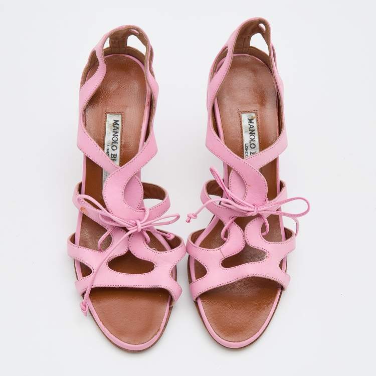 مملوكة مسبقًا Manolo Blahnik Pink Leather Strappy Ankle Tie Sandals Size 36.5