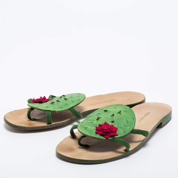 Pre Owned Manolo Blahnik Green Ostrich Leather Flat Sides Size 38