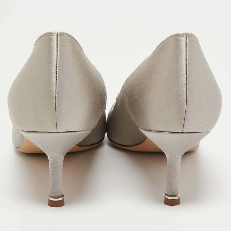 Pre Owned Manolo Blahnik Grey Satin Hangisi Pumps Size 39.5