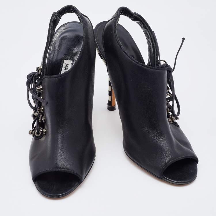 مملوكة مسبقًا Manolo Blahnik Black Leather Lace Slingback Sandals Size 37