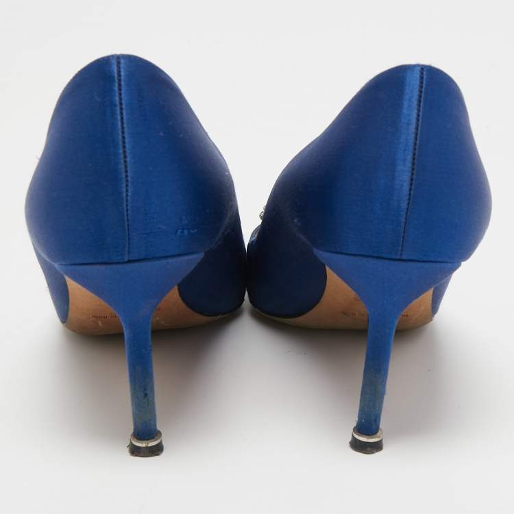 Pre Owned Manolo Blahnik Blue Satin Hangisi Pumps Size 39.5