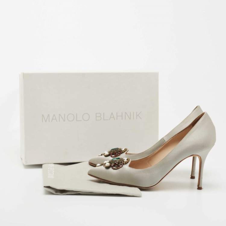 Pre Owned Manolo Blahnik Grey Satin Eufrasia Pumps Size 38