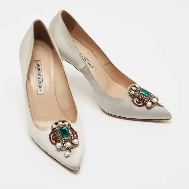 Pre Owned Manolo Blahnik Grey Satin Eufrasia Pumps Size 38