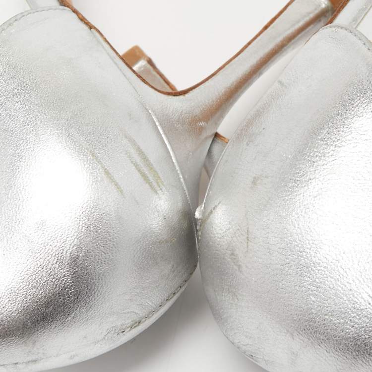 Pre Owned Manolo Blahnik Silver Leather Sebaraby Pumps Size 39