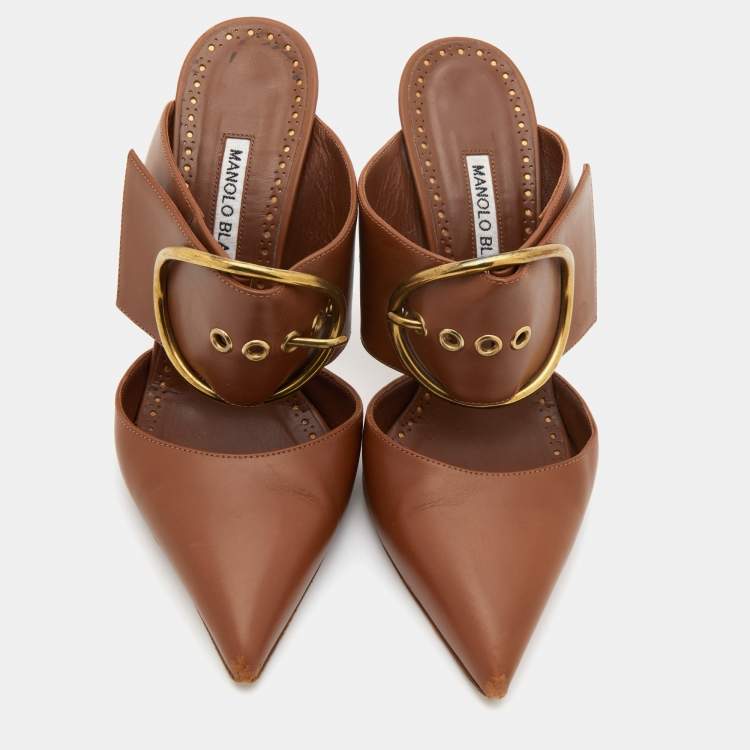 Pre Owned Manolo Blahnik Brown Leather Buckle Detail Pointed Toe Mules Size 36