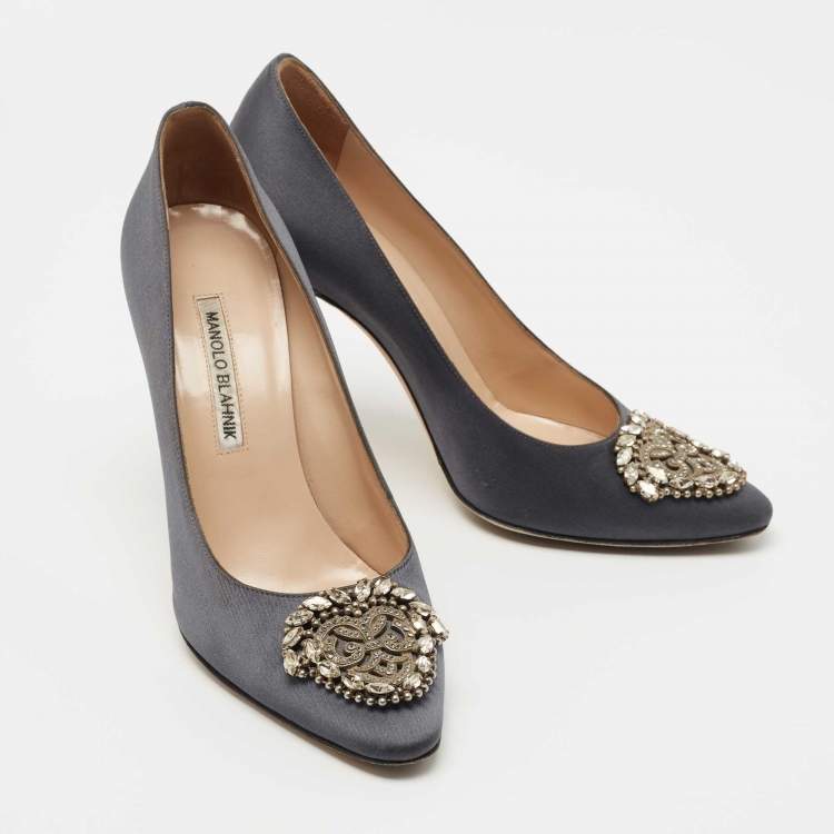 Pre Owned Manolo Blahnik Navy Blue Satin Okkato Pumps Size 39