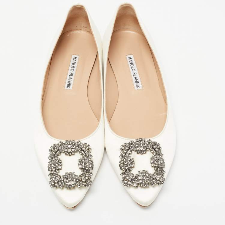 Pre Owned Manolo Blahnik Off White Satin Hangisi Ballet Flats Size 37.5