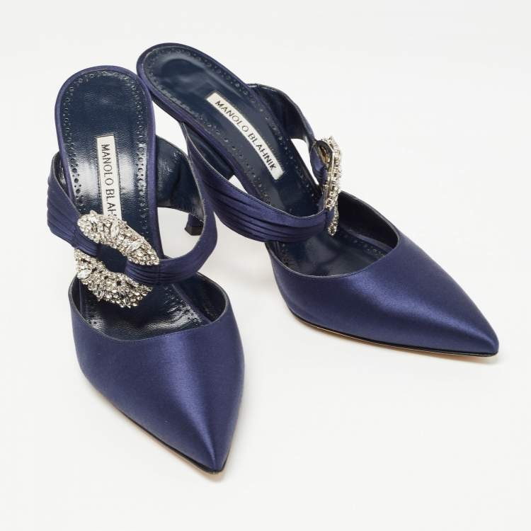 Pre Owned Manolo Blahnik Navy Blue Satin Crystal Embellished Pointed Toe Mules Size 39